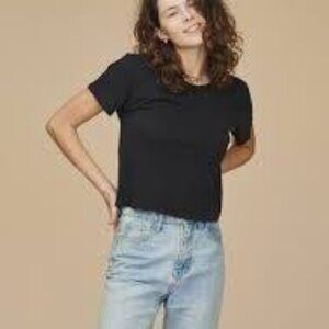 Jungmaven Women's Ojai Cropped Tee in Black, X-Small